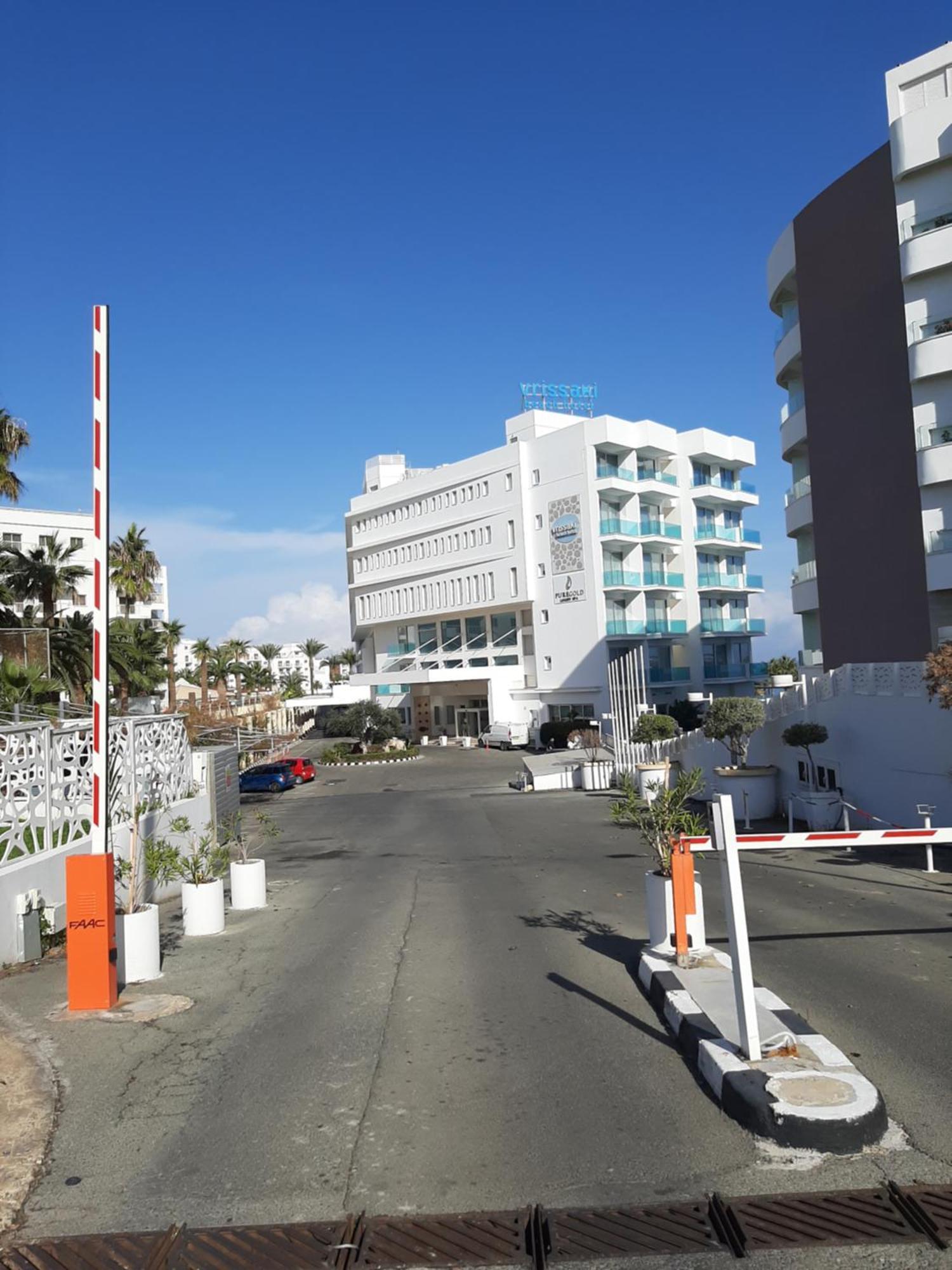 Vrissaki Beach Hotel Protaras Exterior photo